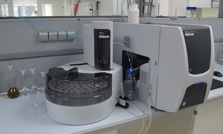 TOC-Analyzer mit Autosampler